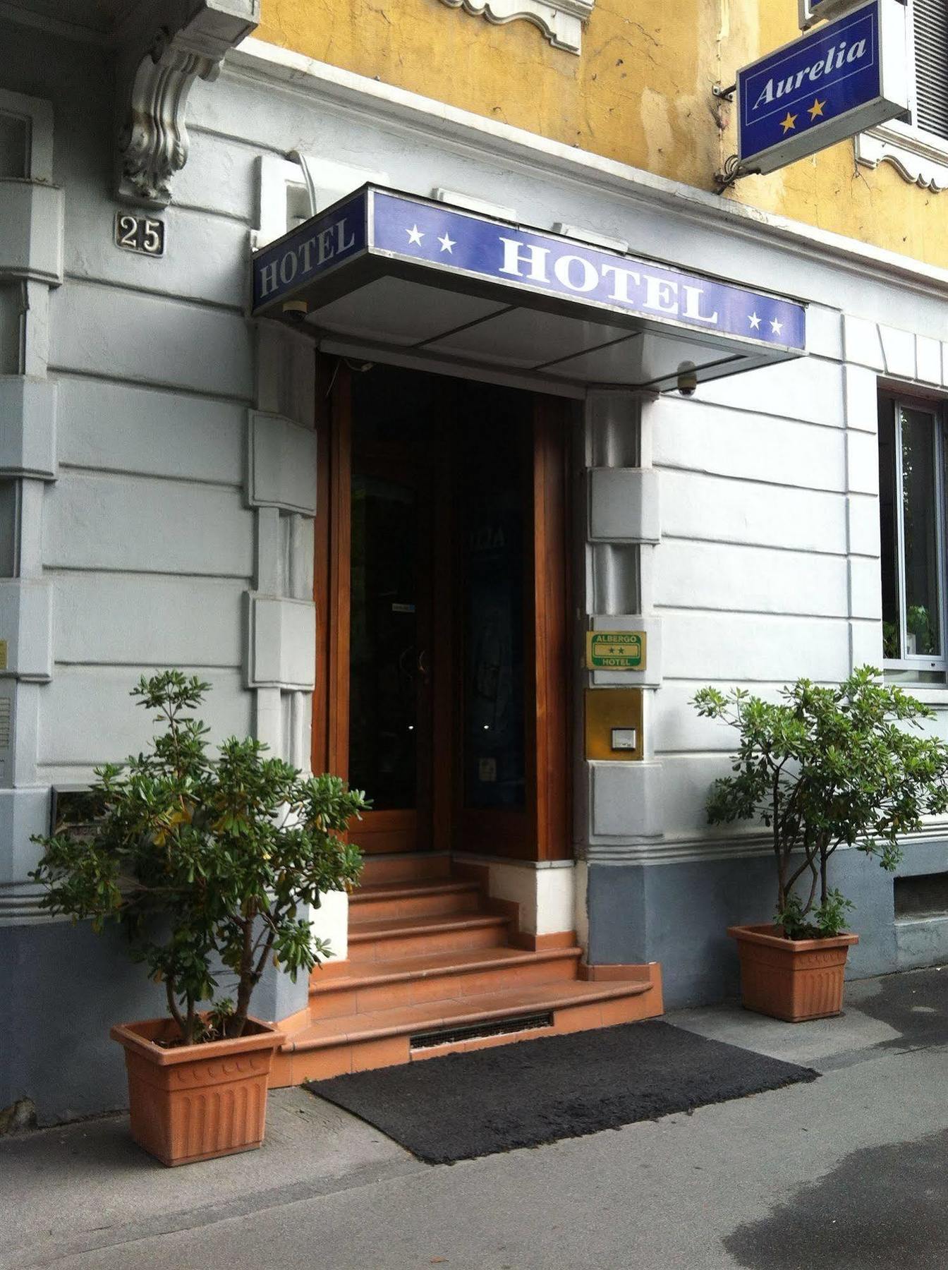 Hotel Aurelia Milano Centrale Exterior photo
